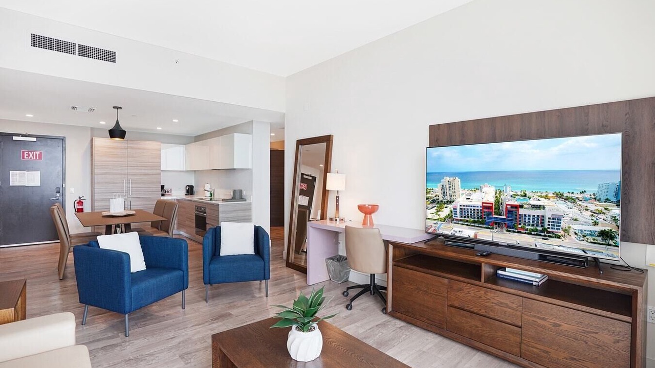 Photo of Livingroom in Hollywood