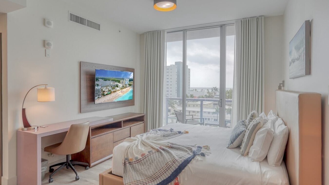Photo of Bedroom in Hollywood