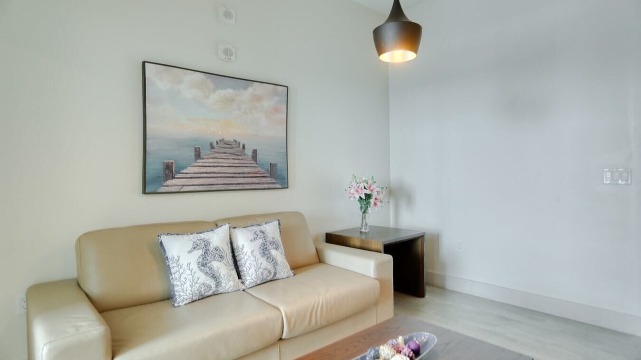 Photo of Livingroom in Hollywood