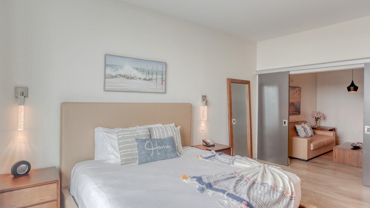Photo of Bedroom in Hollywood