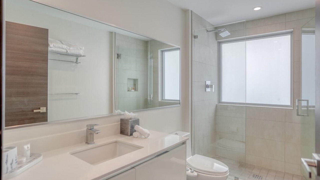 Photo of Bathroom in Hollywood