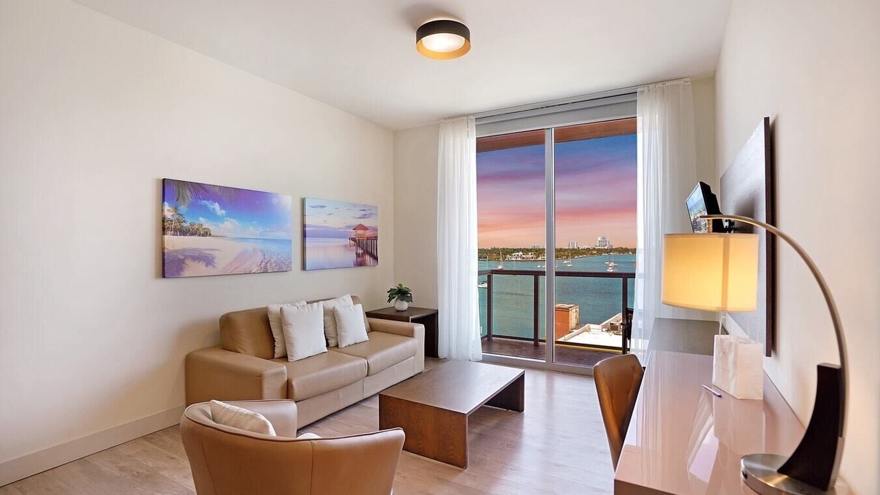 Photo of Livingroom in Hollywood
