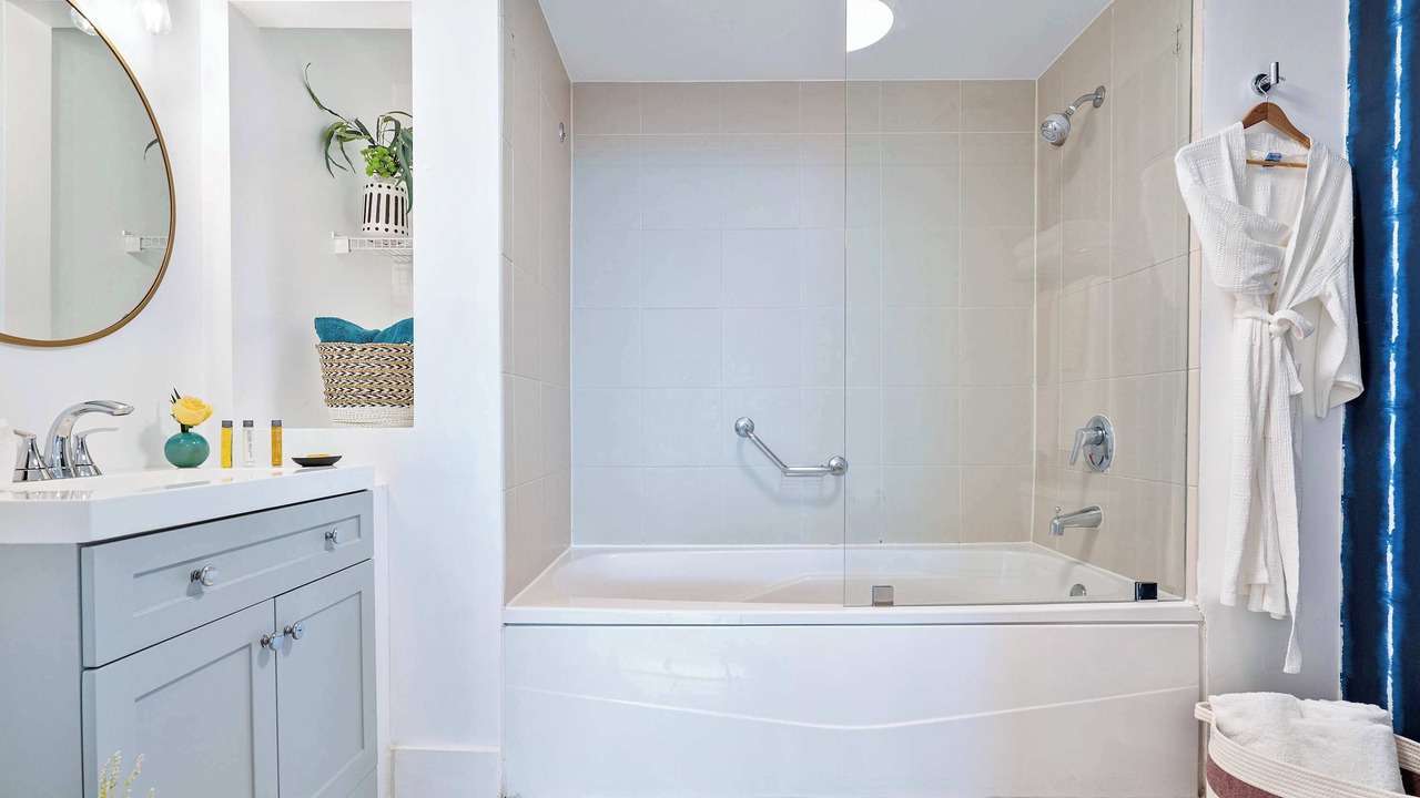 Photo of Bathroom in Coconut Grove