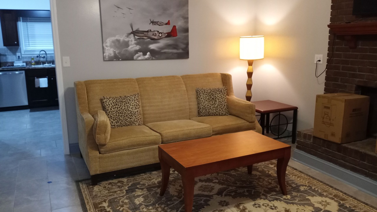 Photo of Livingroom in Macon County