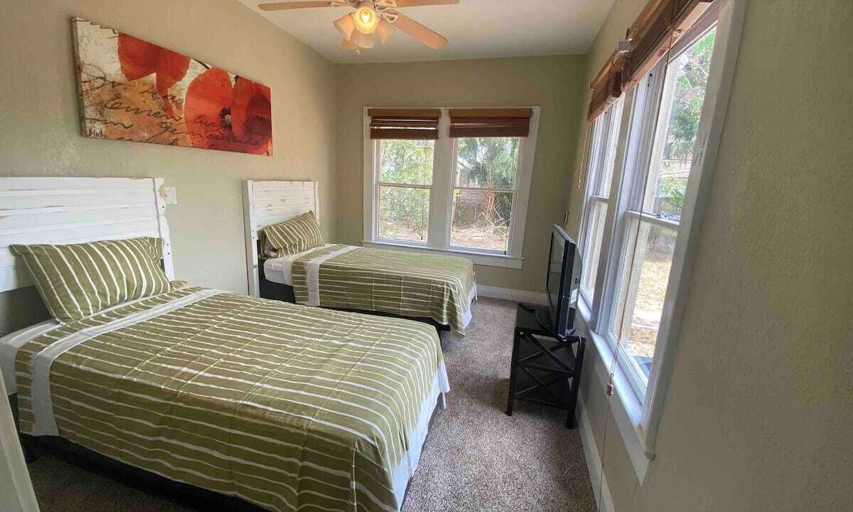 Photo of Bedroom in Tampa Heights