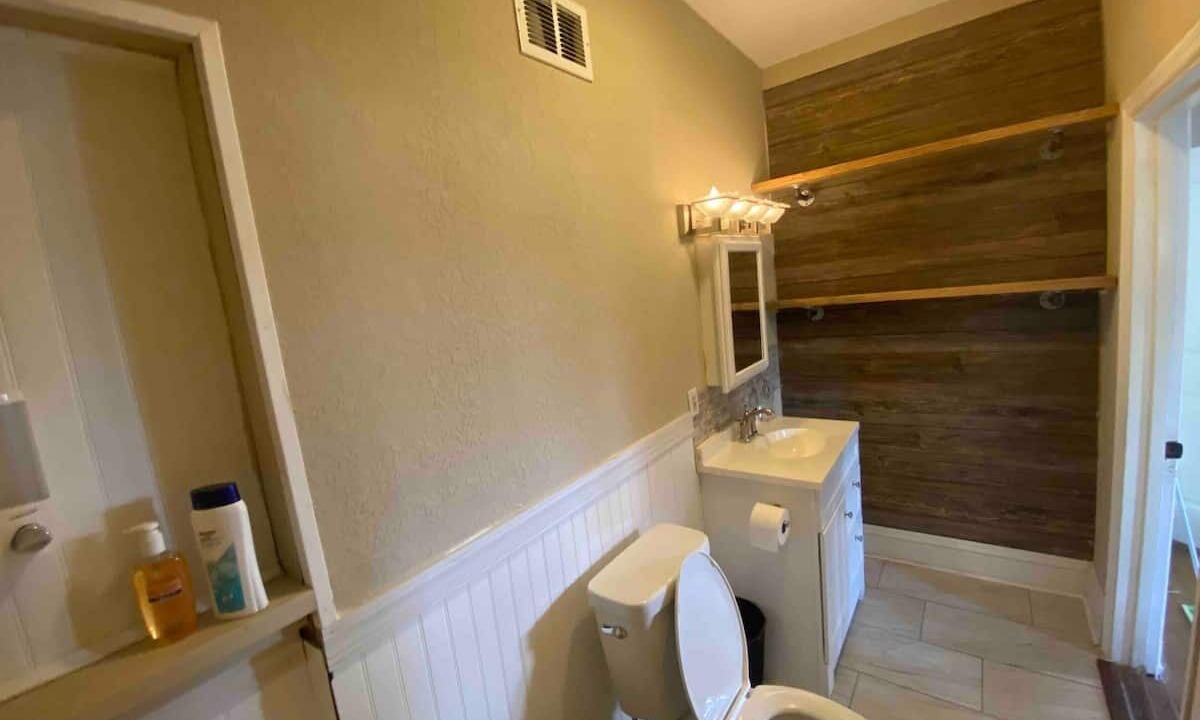 Photo of Bathroom in Tampa Heights