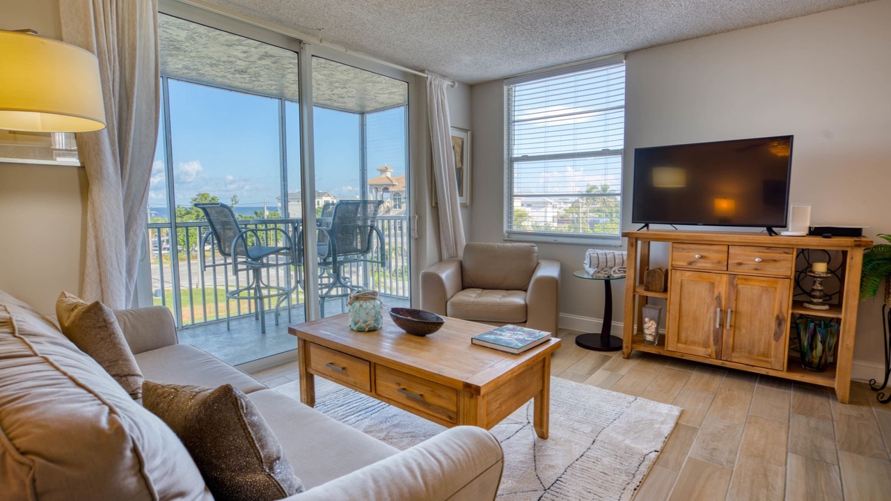Photo of Livingroom in Bonita Springs
