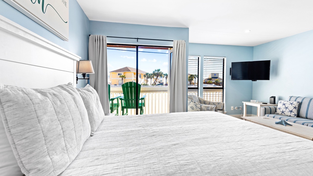Photo of Bedroom in Holiday Isle