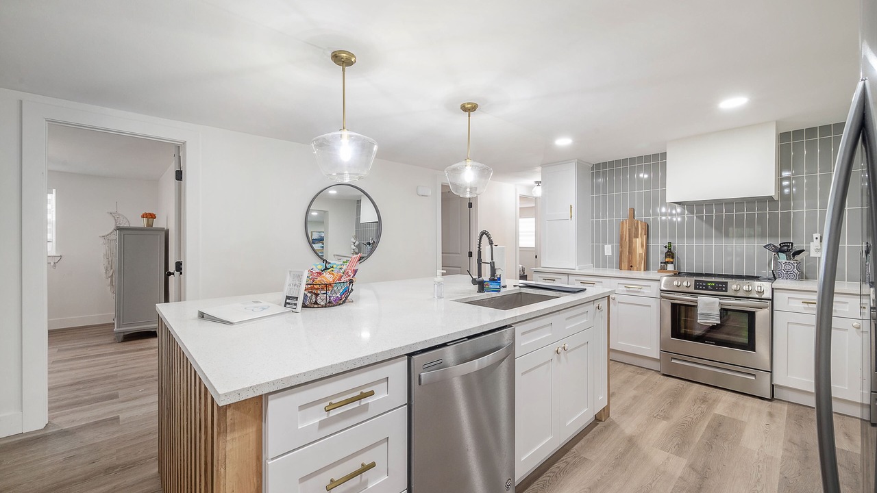 Photo of Kitchen in Bearss Plaza