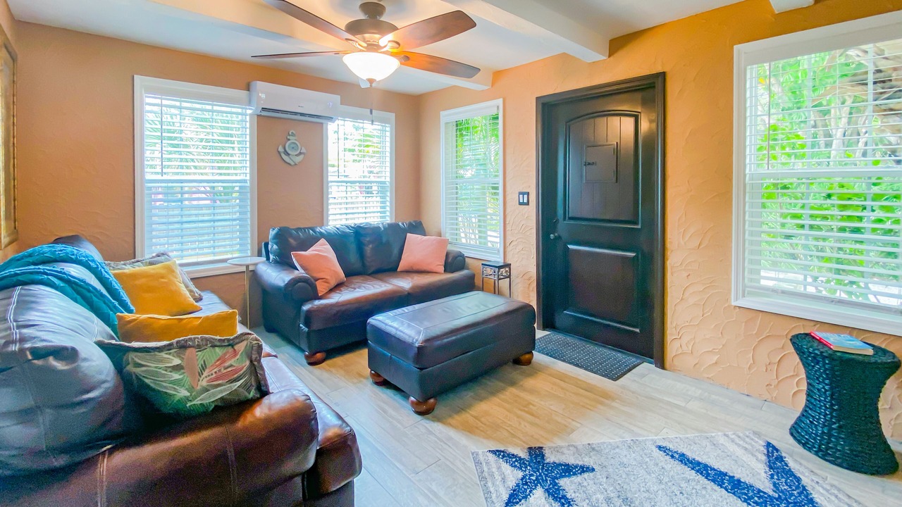 Photo of Livingroom in Indian Shores