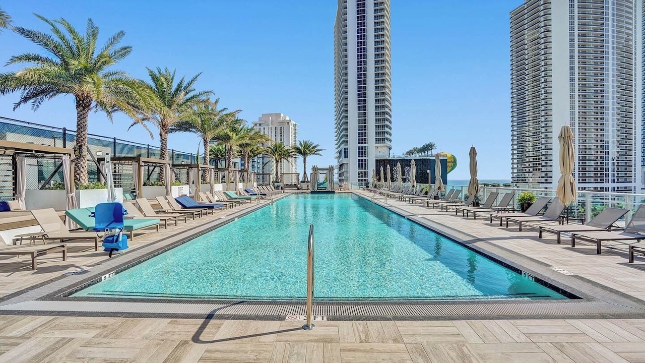 Photo of Outdoor in Hollywood South Central Beach
