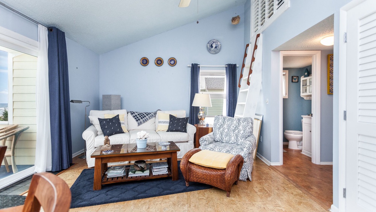 Photo of Livingroom in Butler Beach