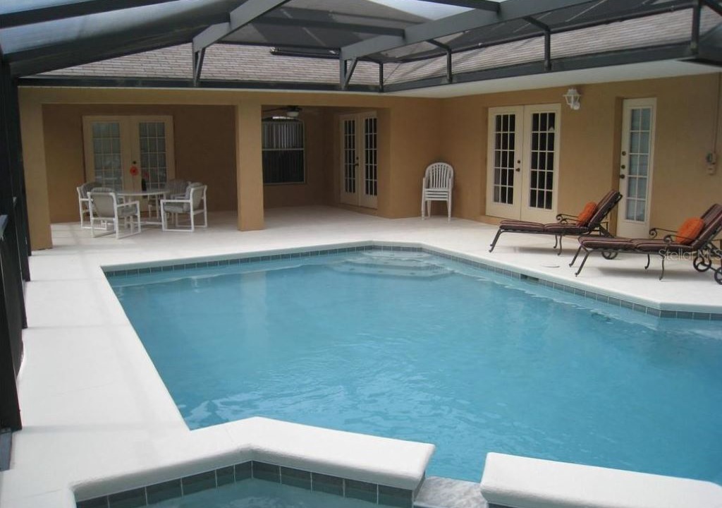 Photo of Outdoor in Orange Tree