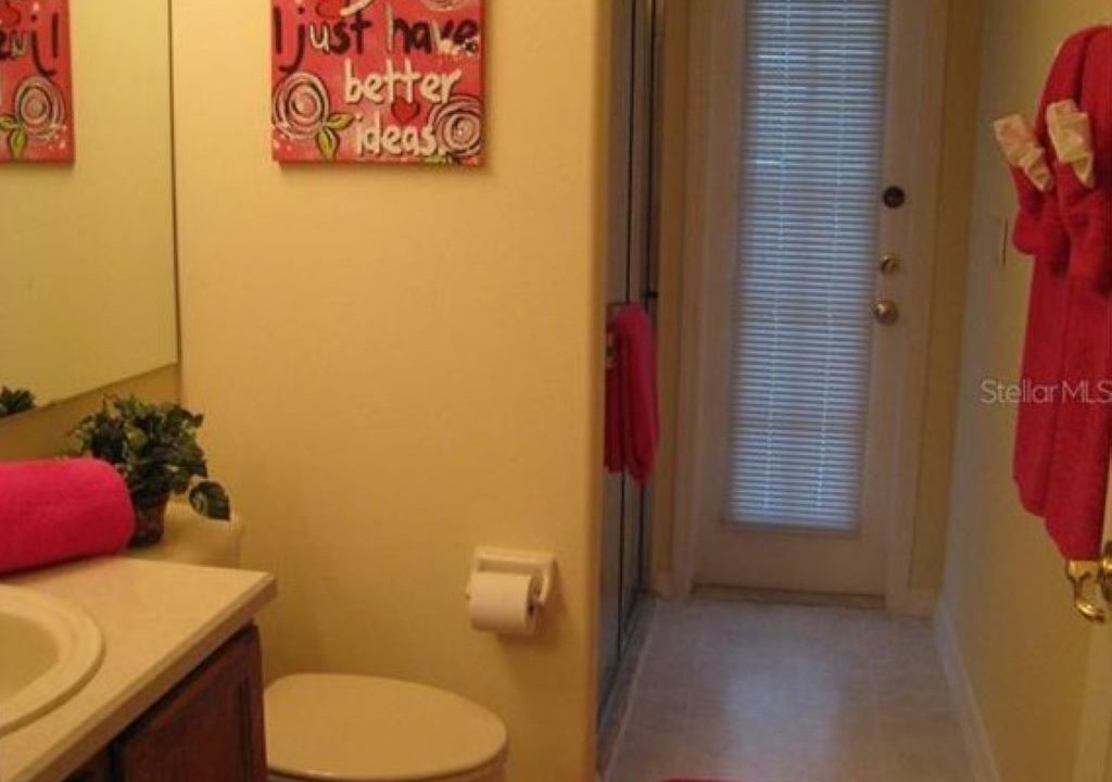 Photo of Bathroom in Orange Tree