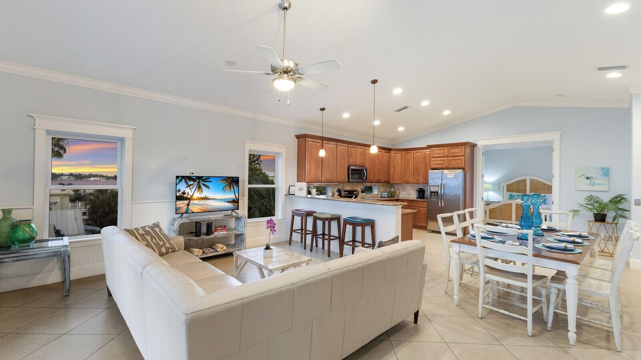 Photo of Livingroom in Bradenton Beach