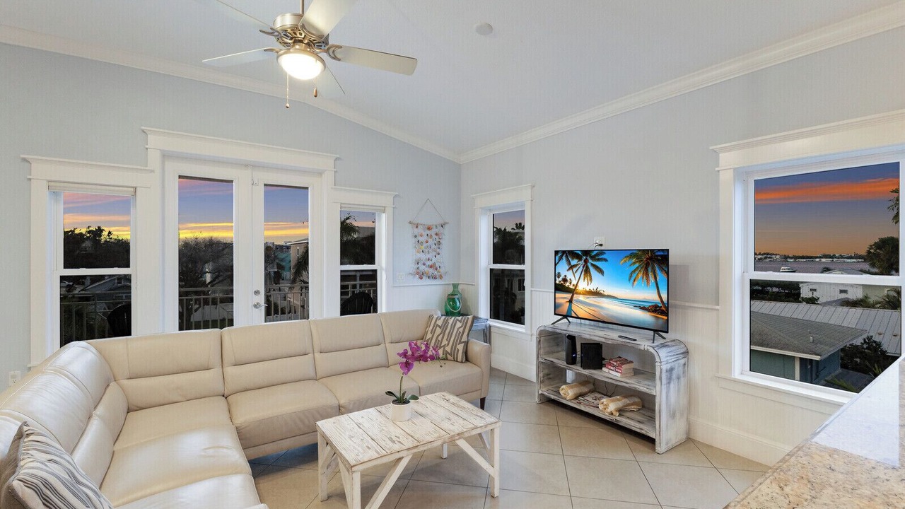 Photo of Livingroom in Bradenton Beach