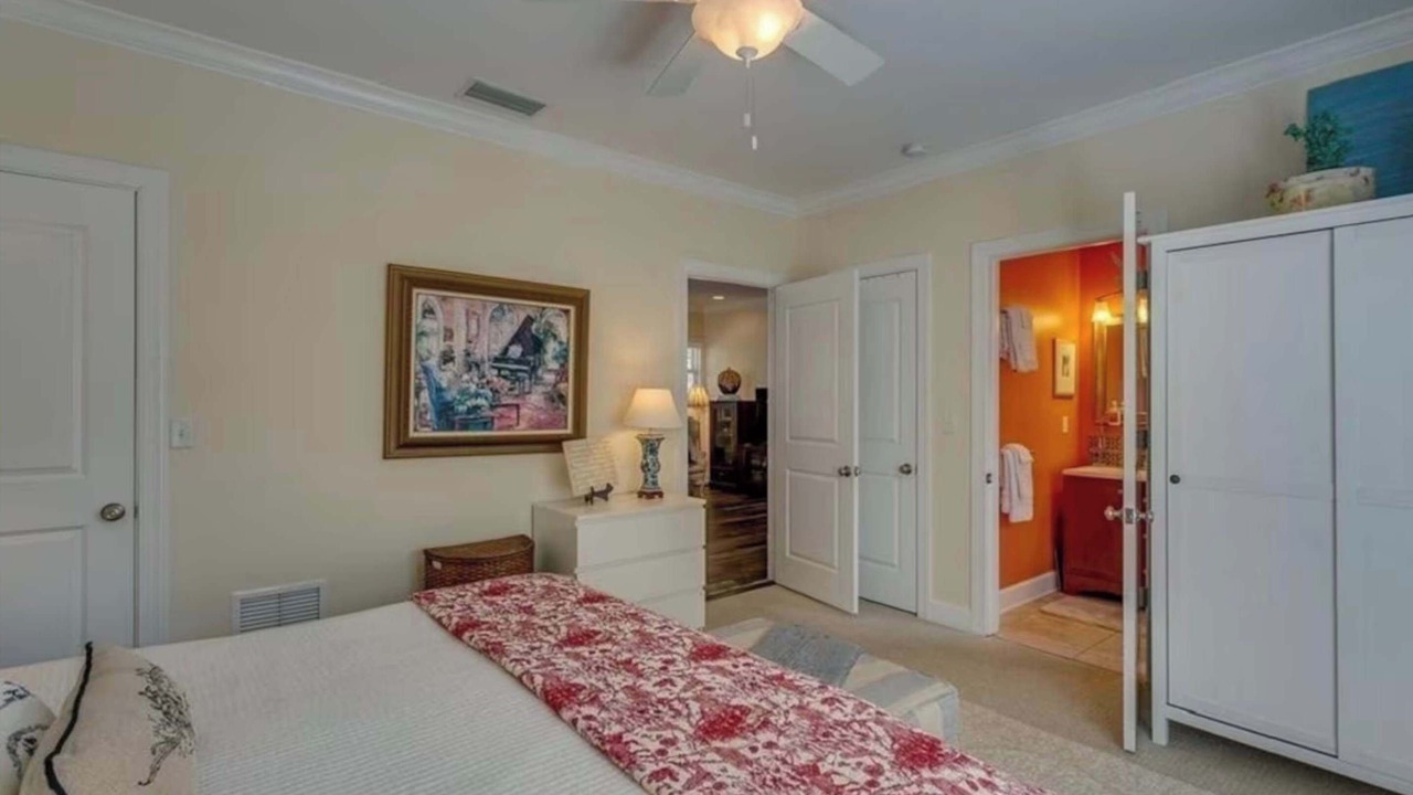 Photo of Bedroom in Downtown Historic District