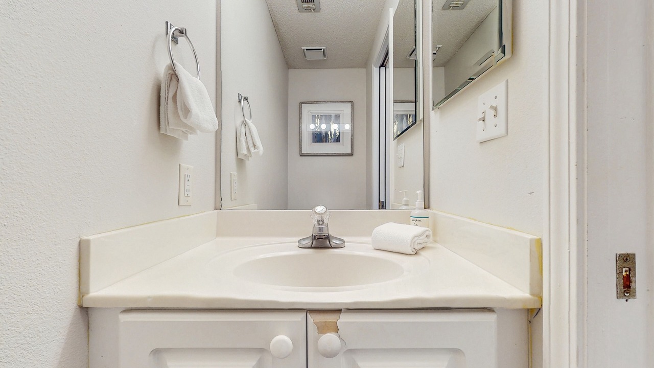 Photo of Bathroom in Gulf Place