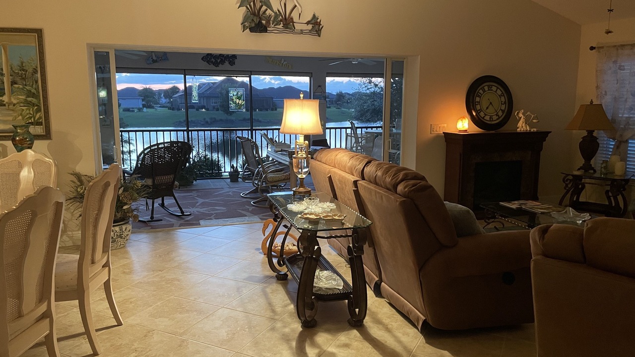 Photo of Livingroom in Fruitland Park