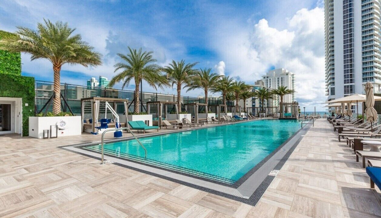 Photo of Outdoor in Hollywood South Central Beach
