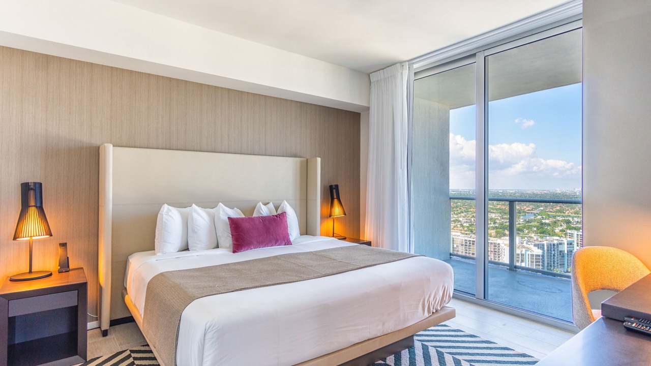 Photo of Bedroom in Hollywood South Central Beach