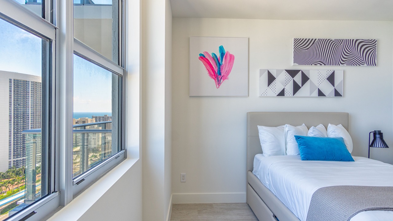 Photo of Bedroom in Hollywood South Central Beach