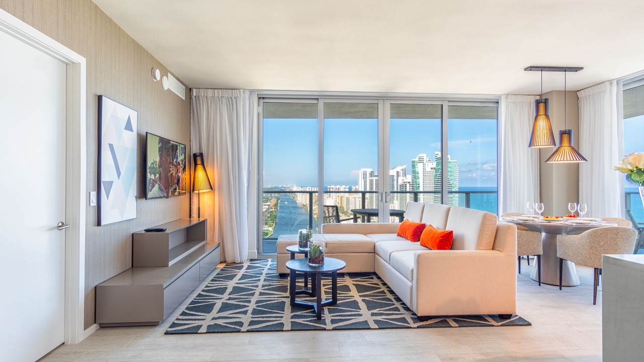 Photo of Livingroom in Hollywood South Central Beach
