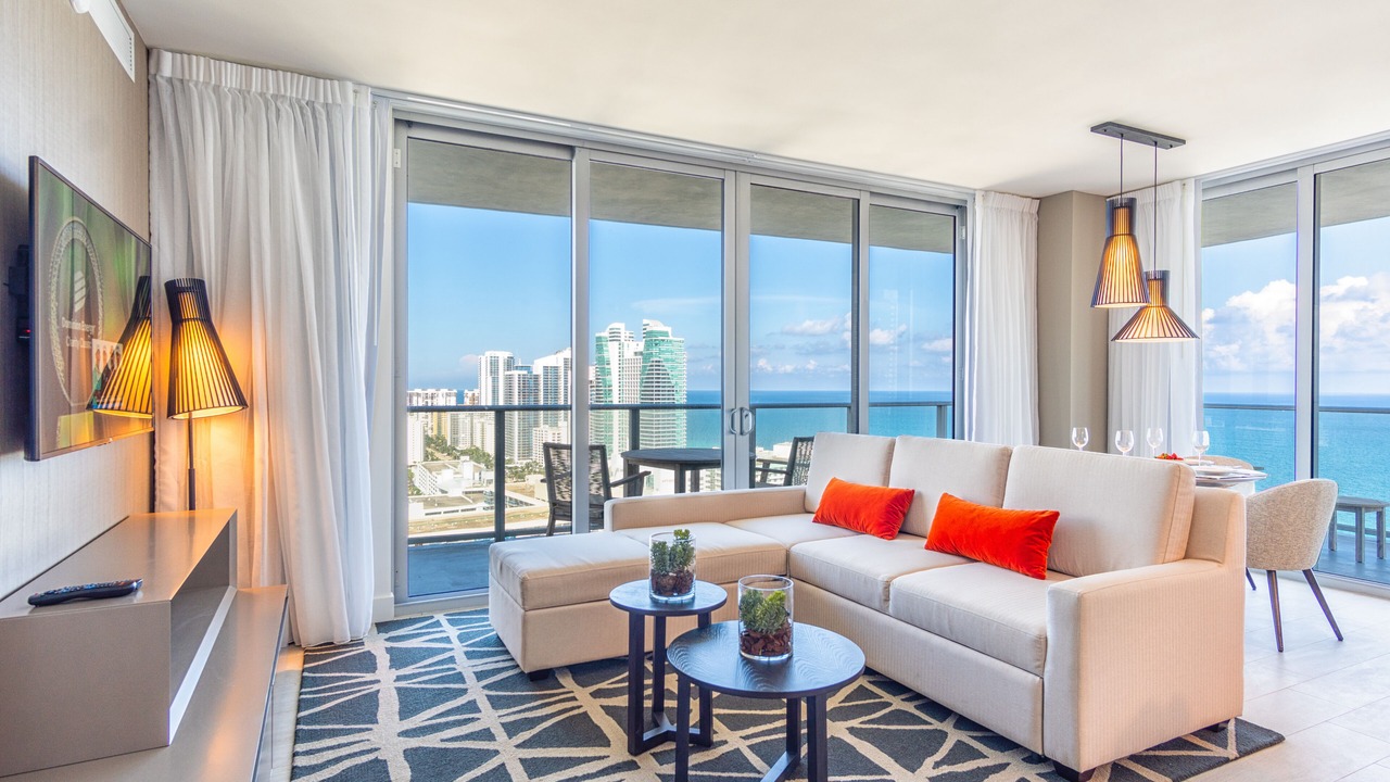 Photo of Livingroom in Hollywood South Central Beach