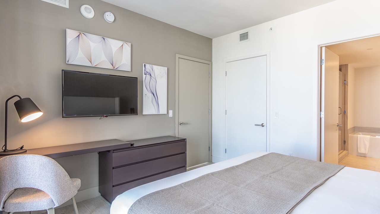 Photo of Bedroom in Hollywood South Central Beach
