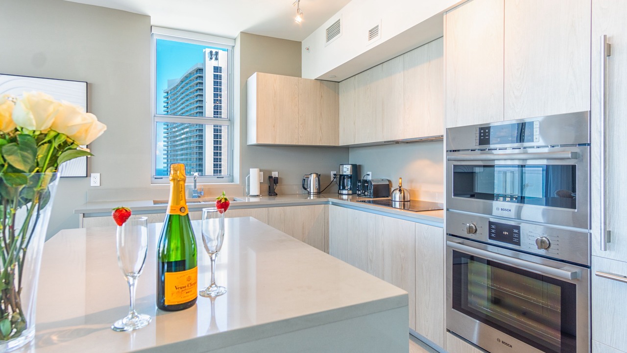 Photo of Kitchen in Hollywood South Central Beach