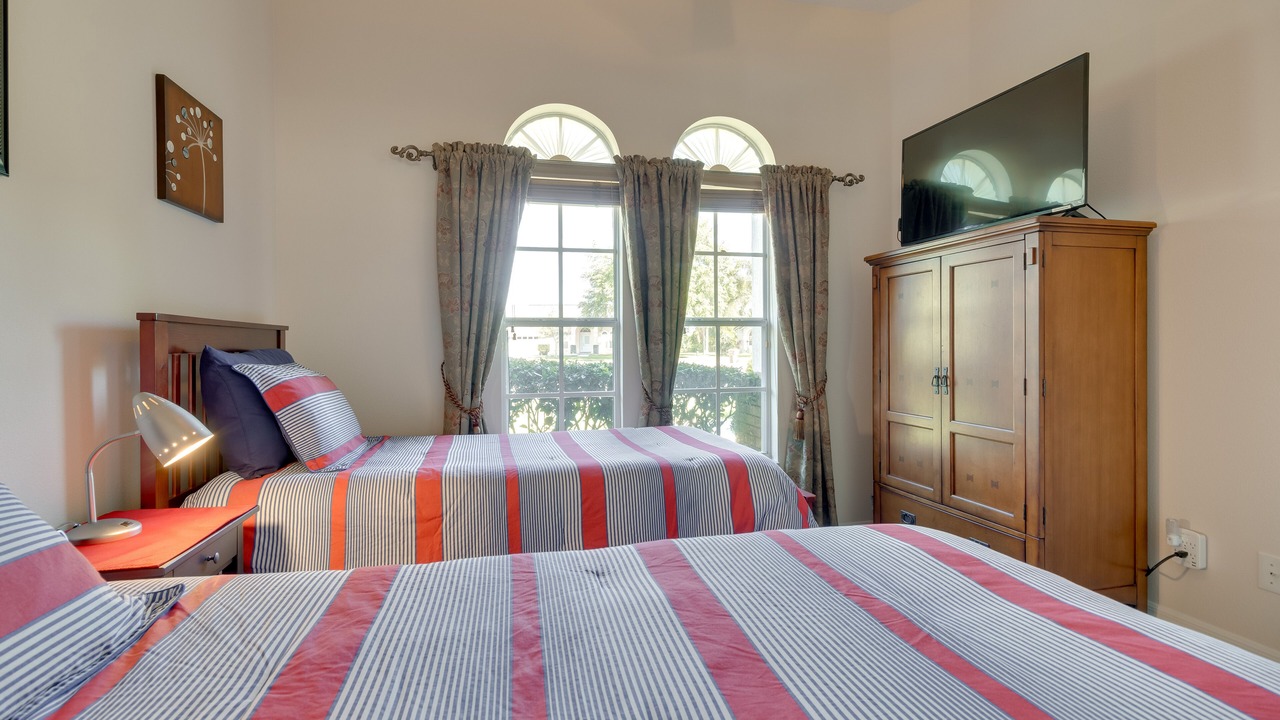 Photo of Bedroom in Orange Tree