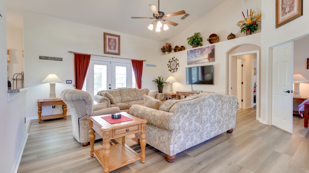 Photo of Bedroom in Orange Tree