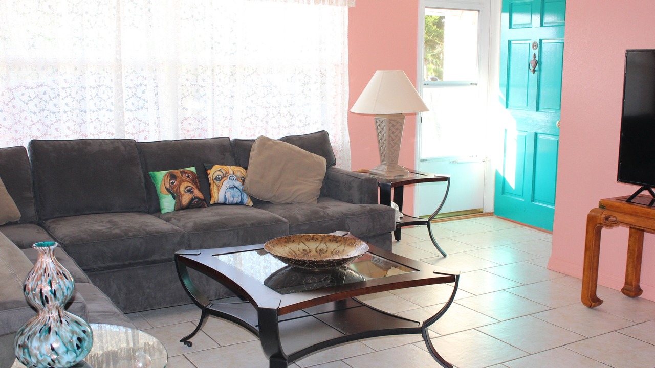 Photo of Livingroom in Forest Hills