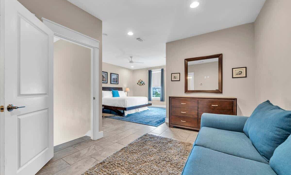 Photo of Bathroom in Emerald Waters Village