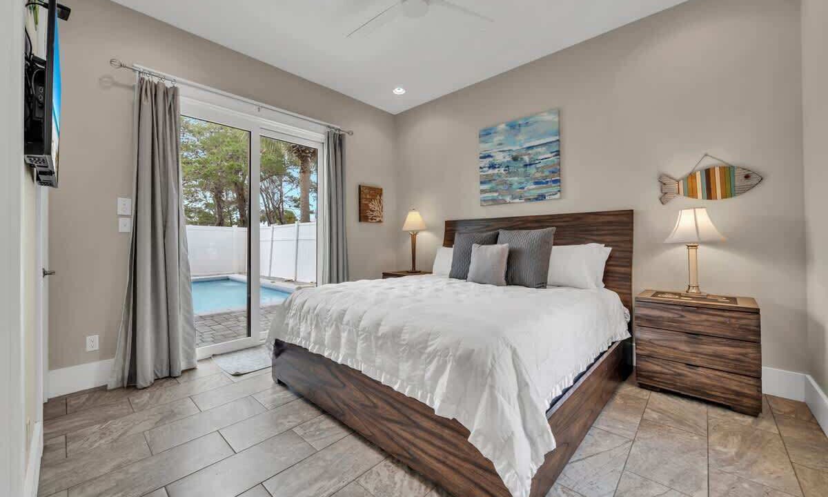 Photo of Bathroom in Emerald Waters Village