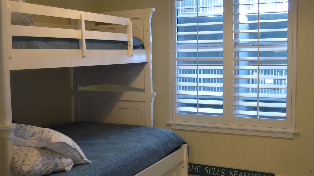 Photo of Bedroom in Navarre Beach
