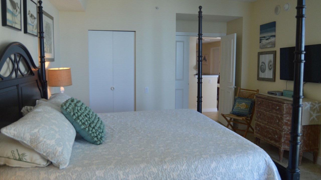 Photo of Bedroom in Navarre Beach