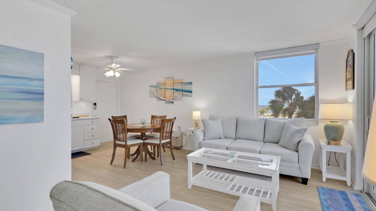 Photo of Livingroom in Bonita Springs