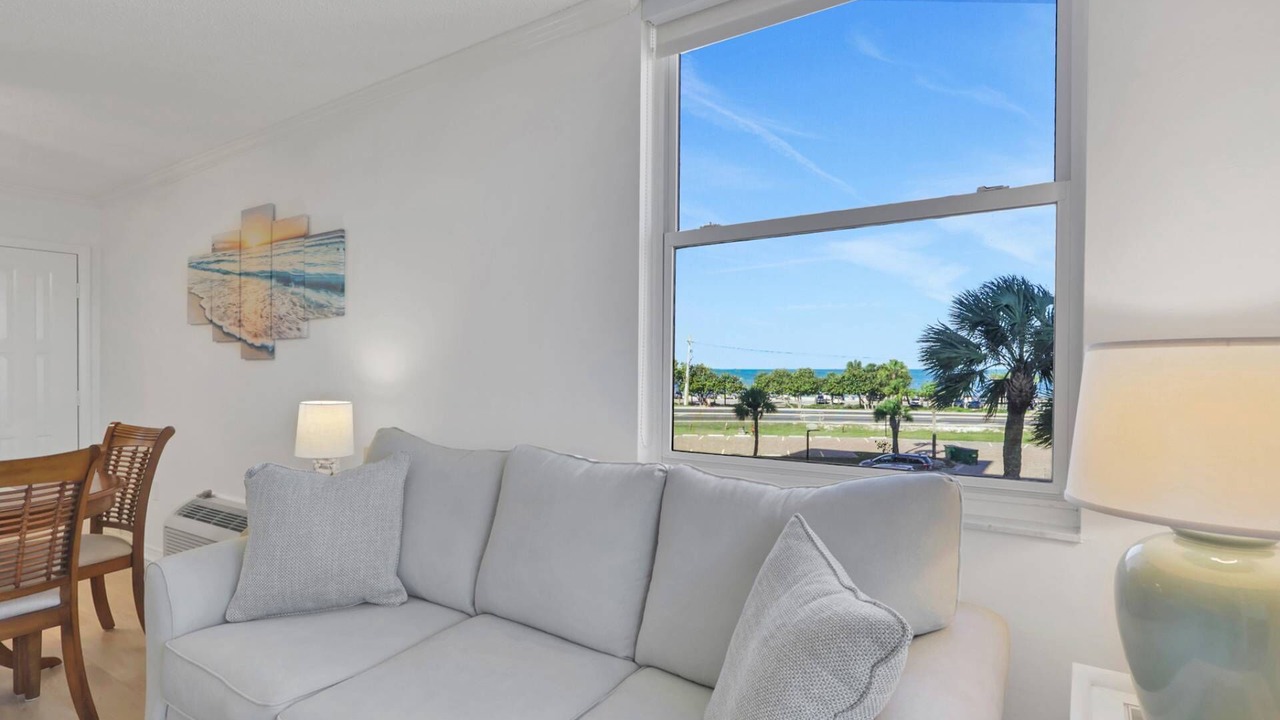 Photo of Livingroom in Bonita Springs
