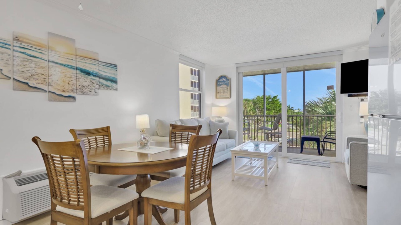 Photo of Livingroom in Bonita Springs