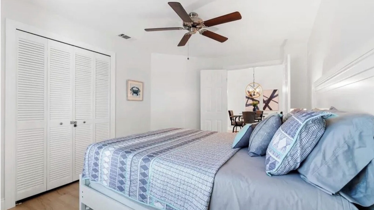 Photo of Bedroom in Bonita Shores