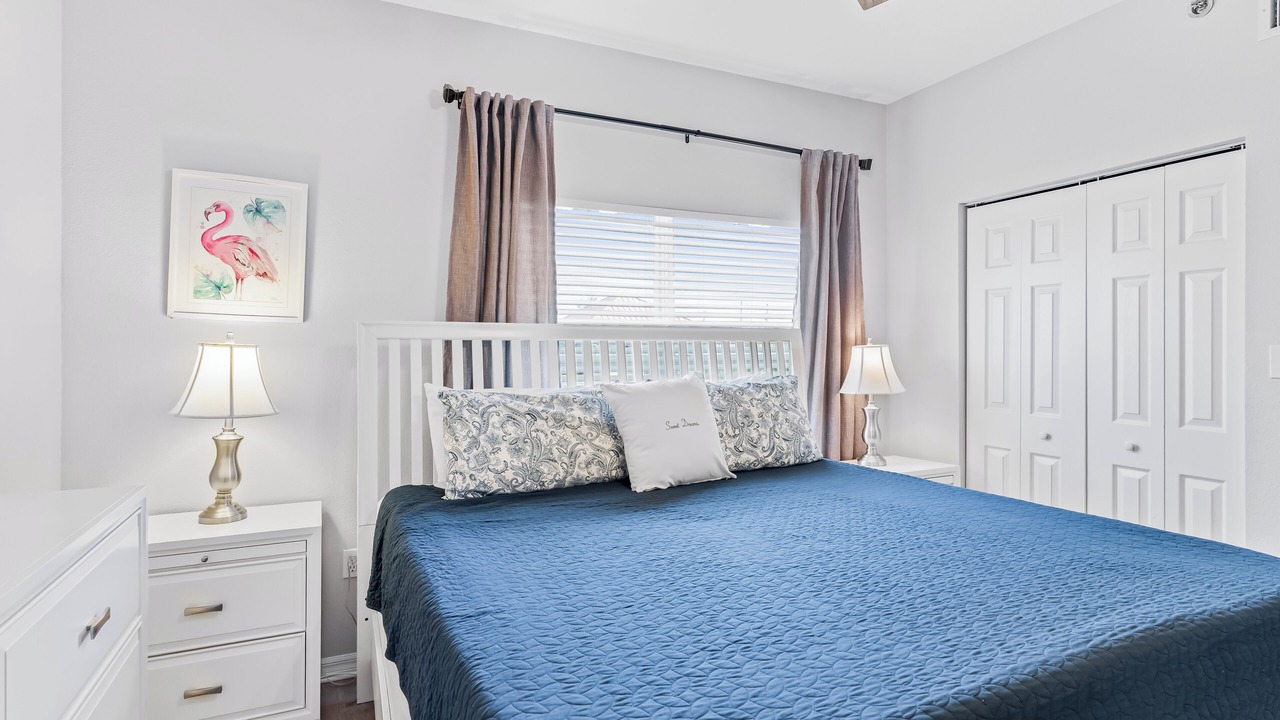 Photo of Bedroom in Independence Square