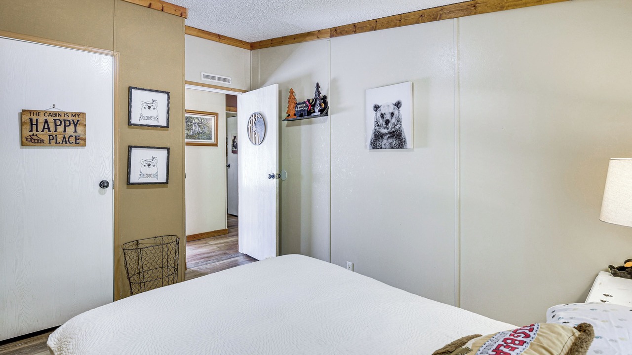 Photo of Bedroom in Silver Springs