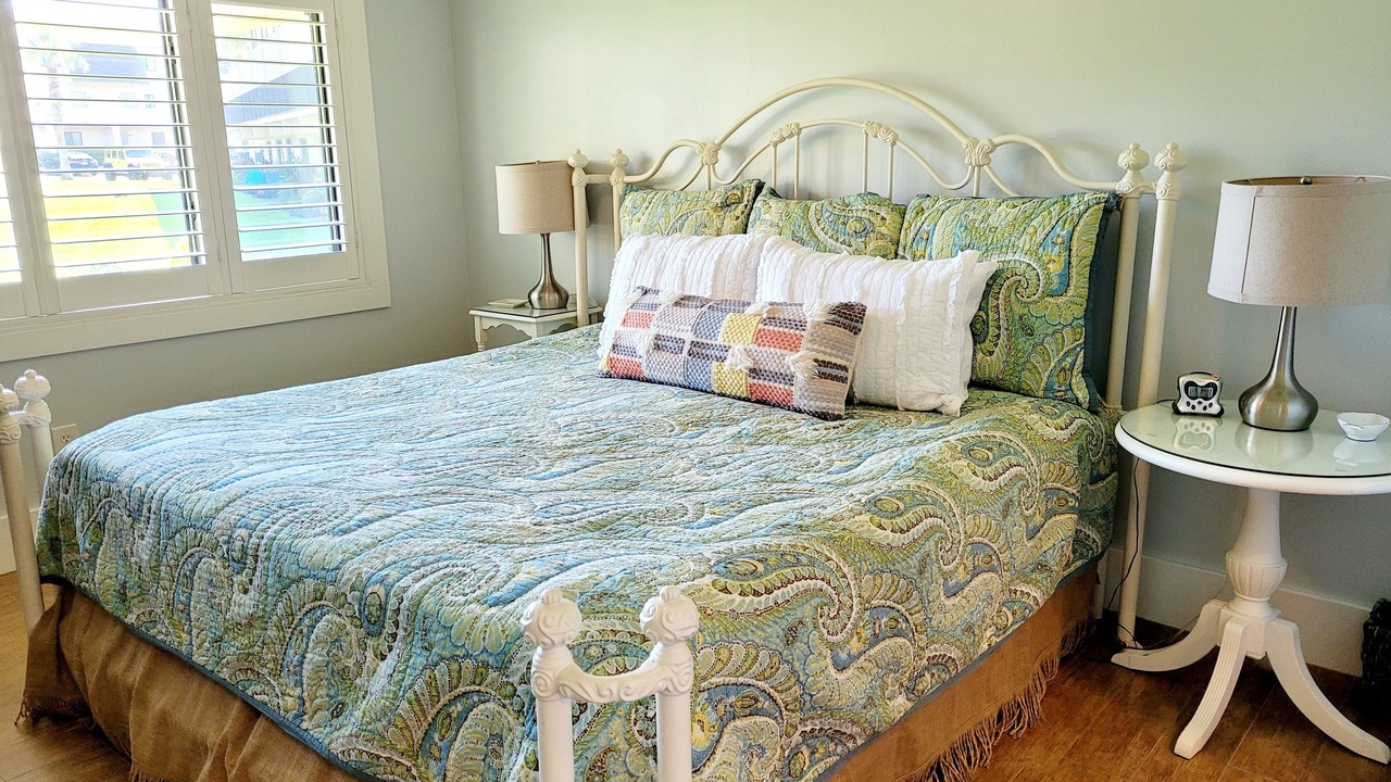 Photo of Bedroom in Crescent Beach