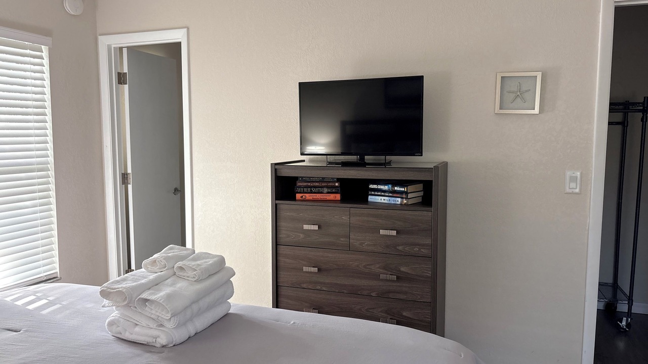 Photo of Bedroom in Indian Beach Sapphire Shores