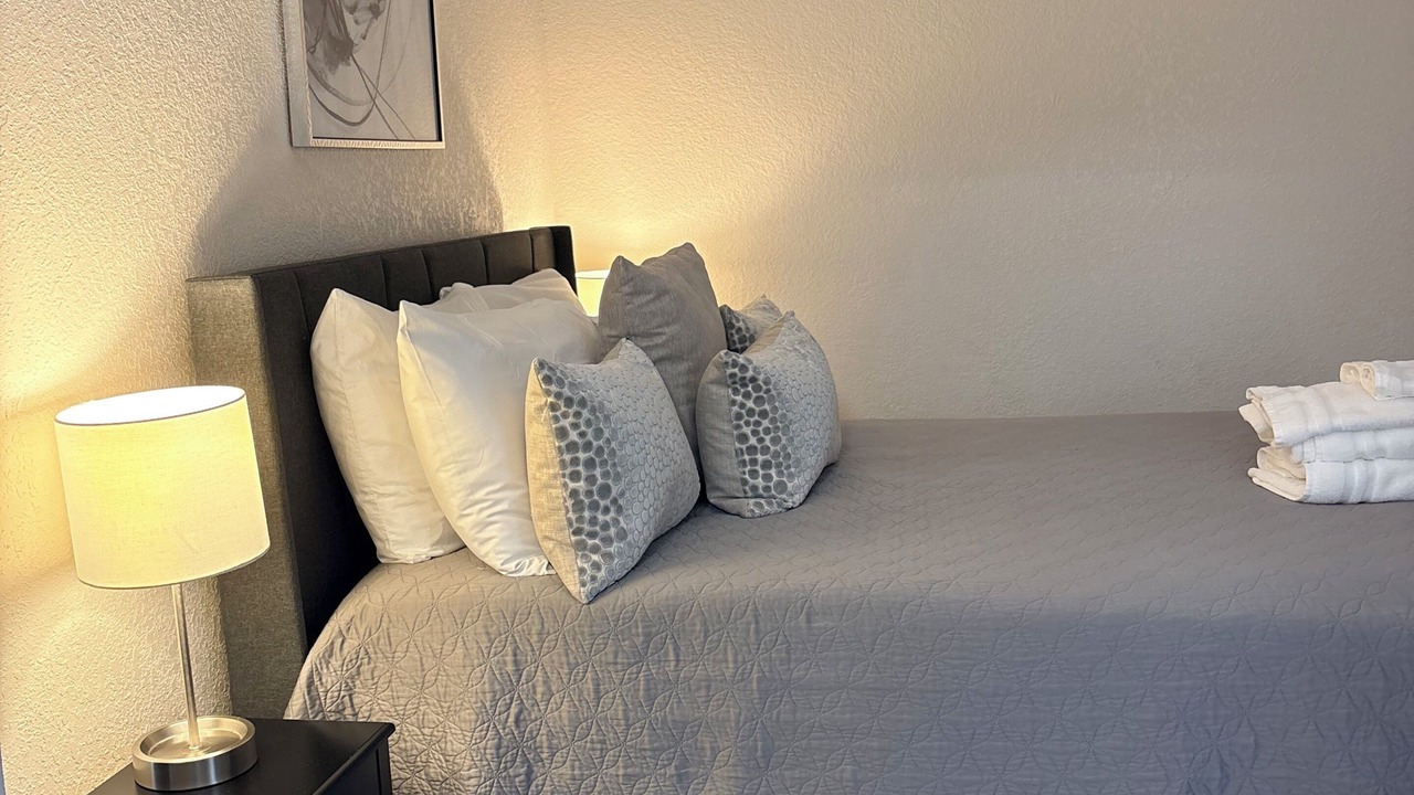 Photo of Bedroom in Indian Beach Sapphire Shores