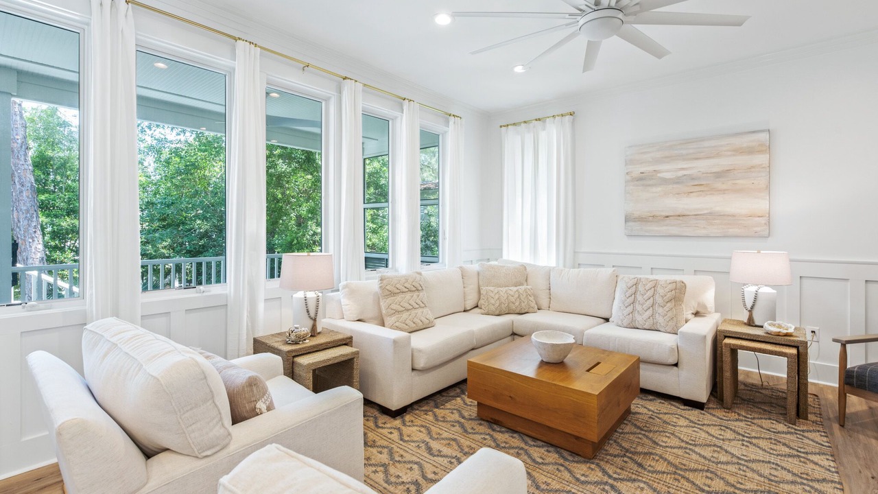 Photo of Livingroom in Grayton Beach