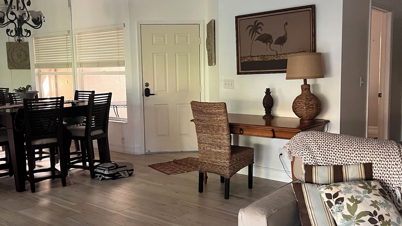 Photo of Livingroom in North Naples