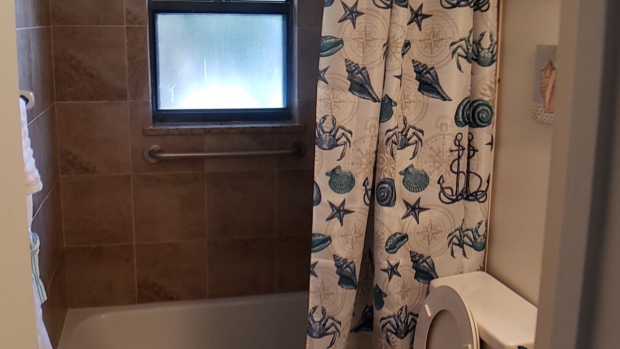 Photo of Bathroom in Englewood