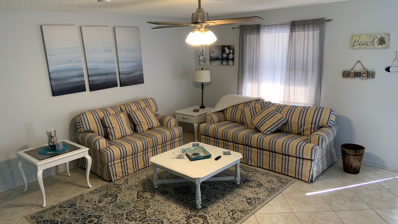 Photo of Livingroom in Englewood